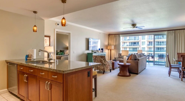 K B M Resorts- Hkk-309 Extra Large 2bdrm, Ocean Views, 3 King Beds, Just 75 Yards From the Ocean!