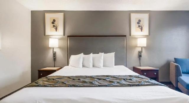Номер Standard Heritage Inn Express Hayward