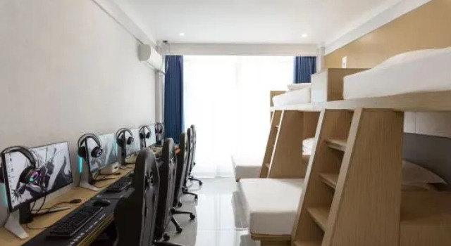 Кровать в общем номере S E-sports Intelligent Hotel (Taiyuan Zhonglou Street Railway Station Branch)