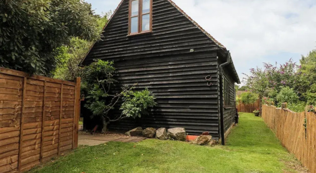 The Stables Barn, Забронировать Дом для отпуска Отели Исторического графства Суссекса с парковкой, Парковка
