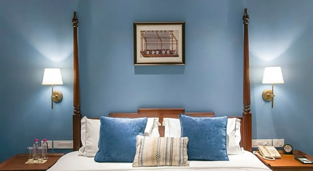 Номер Standard с видом на бассейн Taj Connemara, Chennai