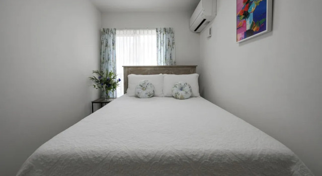 Araha Beachway Inn
