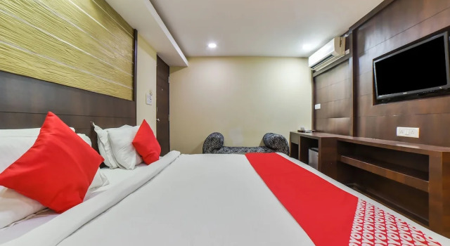 OYO 4668 Hotel Ocean Residency, Book Hotel Hotels in Goa with a Pool, Swimming Pool