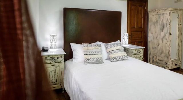 Двухместный номер Standard с балконом Kapodistrias Hotel