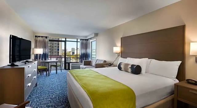 Номер Standard с балконом и с частичным видом на океан Dayton House Resort - BW Signature Collection