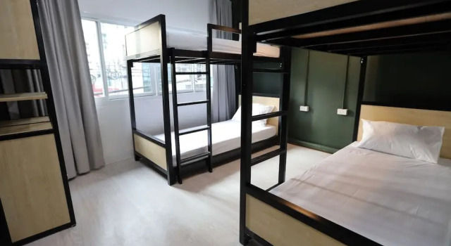 Кровать в общем номере (женский номер) Local Time Bangkok - Hostel