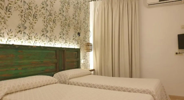Двухместный номер Standard Hostal Macami