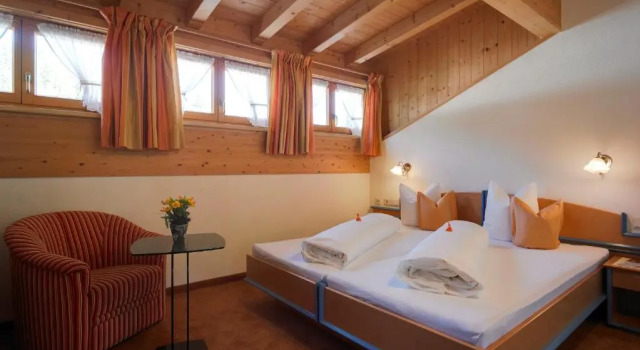 Aparthotel Dorf570, Забронировать Апартаменты/квартира Лех Lech - Zürs, рядом с Горнолыжный подъемник Шлегелькопфбан