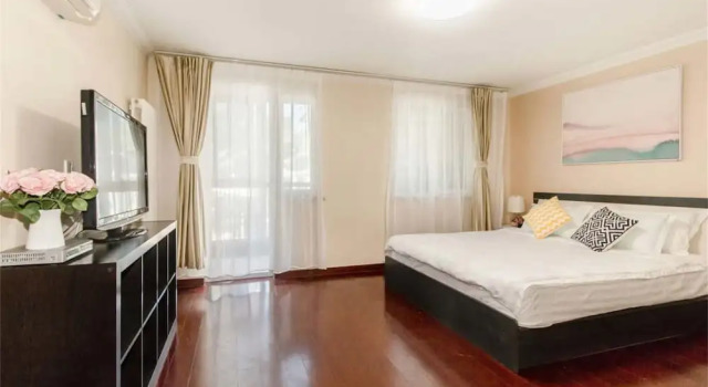 Люкс Deluxe LayMayRest Service Apartment