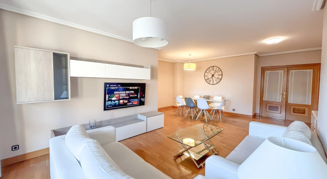 Gestión de Alojamientos Apartments, Prenota Appartamento Pamplona Navarra, vicino a Yamaguchi Park