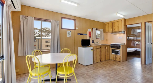 Люкс Standard с 2 комнатами South Goulburn Caravan Park
