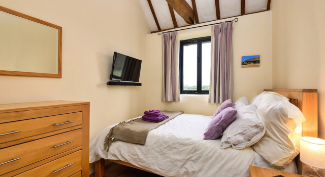 Holiday Home in Kent Near Scenic Parks