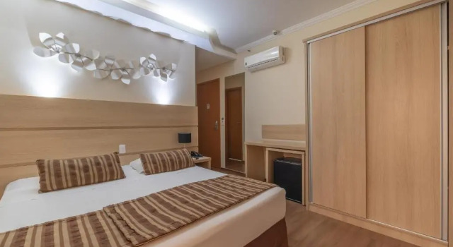 Полулюкс Faro Hotel Atibaia