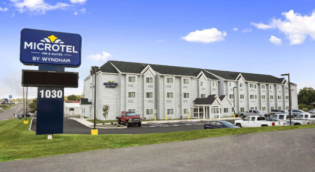Четырёхместный номер Standard Microtel Inn and Suites Carrollton