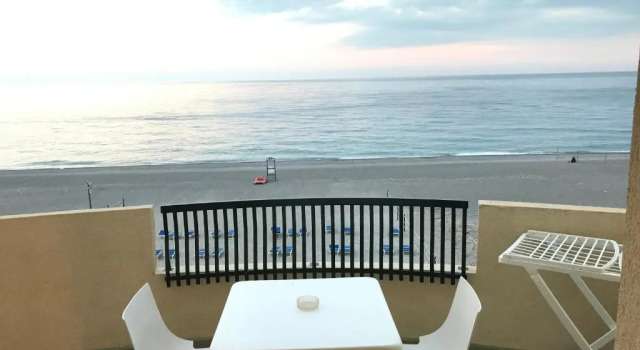 Апартаменты с видом на море Villa Nettuno Residence
