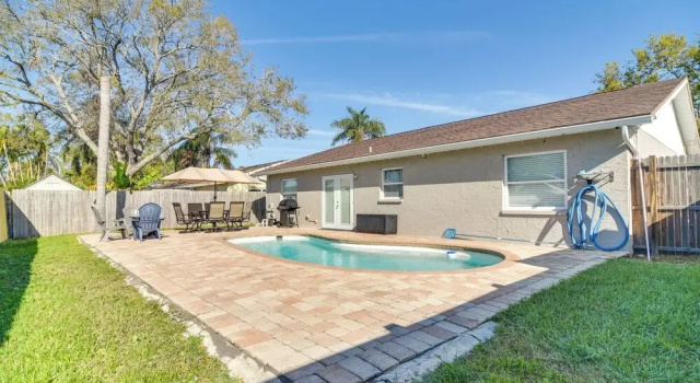 Коттедж Pet-friendly Home w/ Pool & BBQ in Largo
