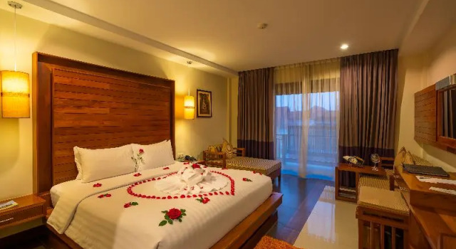 Двухместный полулюкс Angkor Miracle Resort & Spa