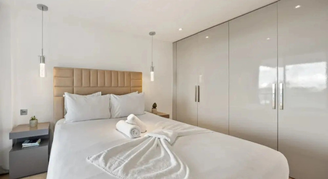 Stunning Flat in Chelsea Kings Road With Balcony, Забронировать Апартаменты/квартира Апартаменты Лондона, рядом с Национальный музей армии, Апартаменты/квартира