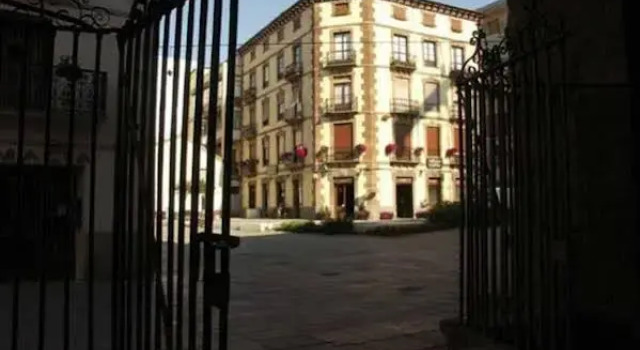 Hostal Paris