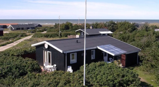 "Jerk" - 250m from the sea in NW Jutland