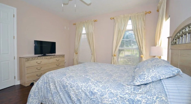 Formosa Gardens 220794