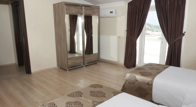 Апартаменты с 2 комнатами с балконом Royal Life Residence