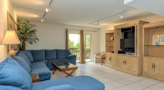 Tiki 119 - 3br Beach Condo For Families & Groups 3 Bedroom Condo, Buchen Sie Ferienwohnung Hotels in Padre Island mit Pool, Schwimmbad