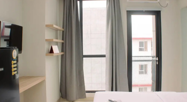 Studio Fully Furnished Studio With Comfortable Design Monroe Tower Apartment