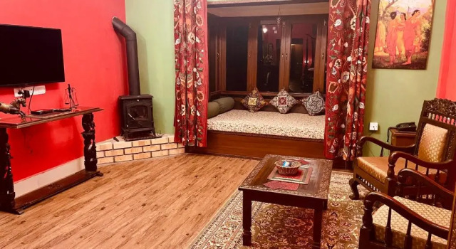 Двухместный номер Standard с видом на горы Habba Kadal Kashmiri Heritage Hotel & Hub