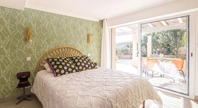 La Villa Les Petits Gardons, Book Hotel Hotels in Castillon-du-Gard with a Pool, Swimming Pool
