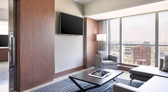 Двухместный люкс AC Hotel by Marriott Santiago Cenco Costanera