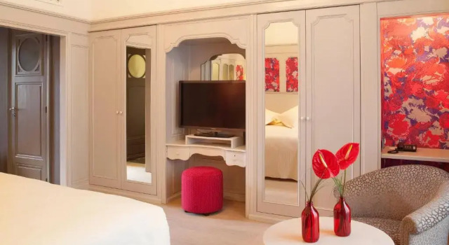 Run of House Hôtel & SPA Oceania LUnivers Tours