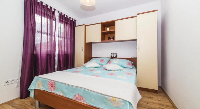 Amazing Home in Kastel Novi With Wifi and 3 Bedrooms