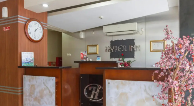 RedDoorz @ Paskal Hyper Square, Boek Hotel Bandung Wetan Bandung, in de buurt van King's Shopping Center