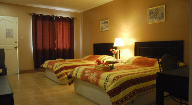 Playa Papagayo Beach Inn, Book Hotel Billige hoteller i Zambales
