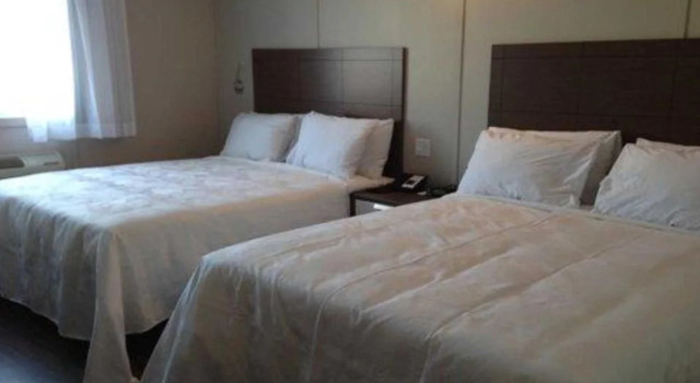 Rodeway Inn Schefferville downtown, Prenota Hotel Schefferville Canada