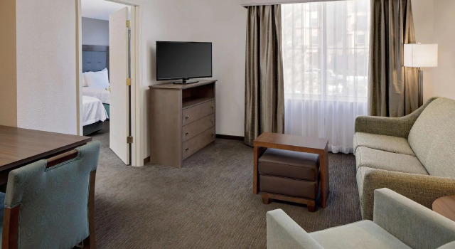 Четырёхместный номер Standard Homewood Suites by Hilton Albuquerque Uptown