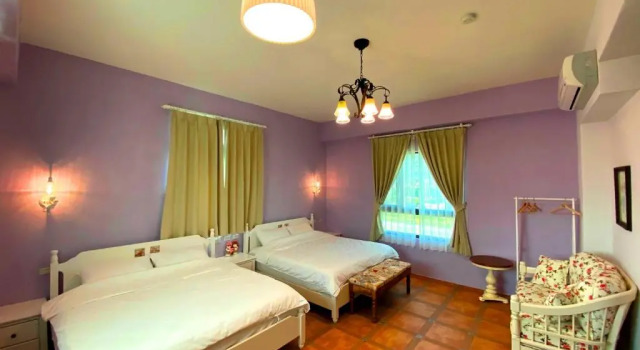 Номер Standard 1969 Meters Square Seed B&B