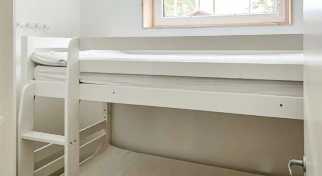 Awesome Home in Löttorp With 5 Bedrooms, Varaa Hotelli Löttorp Kalmari