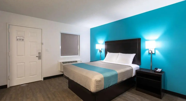 Двухместный номер Standard Motel 6-Greenville, SC - I-85 Near Downtown