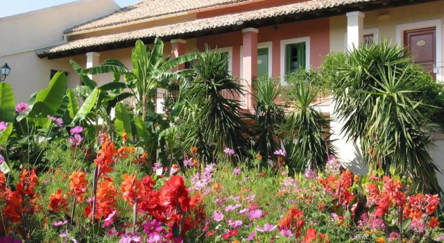 Полулюкс St.Georges Bay Country Club & Spa