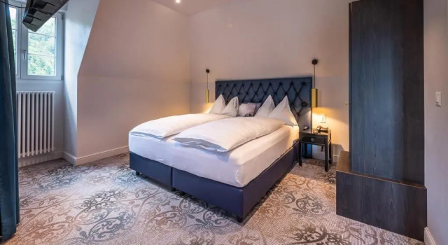 Parkhotel Gunten - Beach & Spa, Buchen Sie Resort Hotels in Region Thun mit Parkplatz, Parkplätze