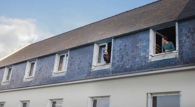 Ostal - Auberge de jeunesse Concarneau, Prenota Ostello Hotel economici a Bretagna