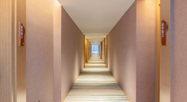 Kyriad Marvelous Hotel 3.0 Yichun Tonggu Yuejingcheng Community, Rezerwuj Hotel Yichun Jiangxi