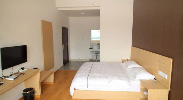 Fengmingjiutian   Hotels, Prenota Hotel Xiaguan Yunnan