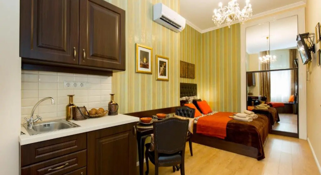 Студия Budapest Holidays Harmony