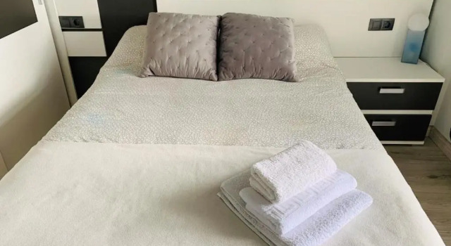 lucushouse I, Prenota Hotel Lugo 