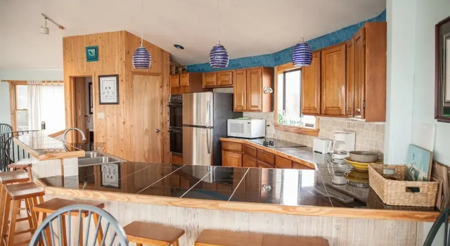 Dune Rose 3 Bedroom Cottage by RedAwning