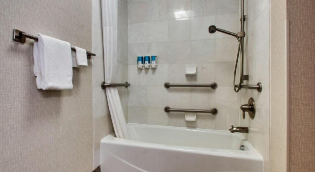 Люкс Drury Inn & Suites Findlay