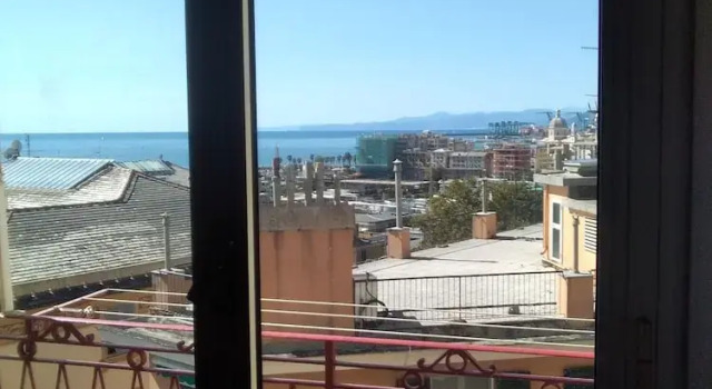 Spacious Apartment With sea View Terrace in Genoa Pegli, Prenota Appartamento Pegli Riviera Ligure